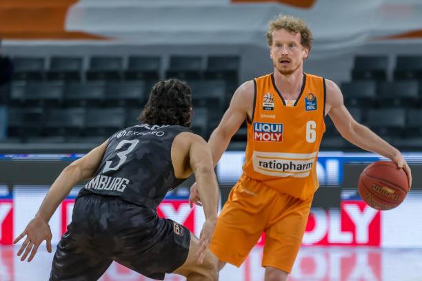 做出平衡 做出平衡