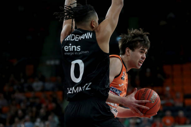 超连续11 超连续11